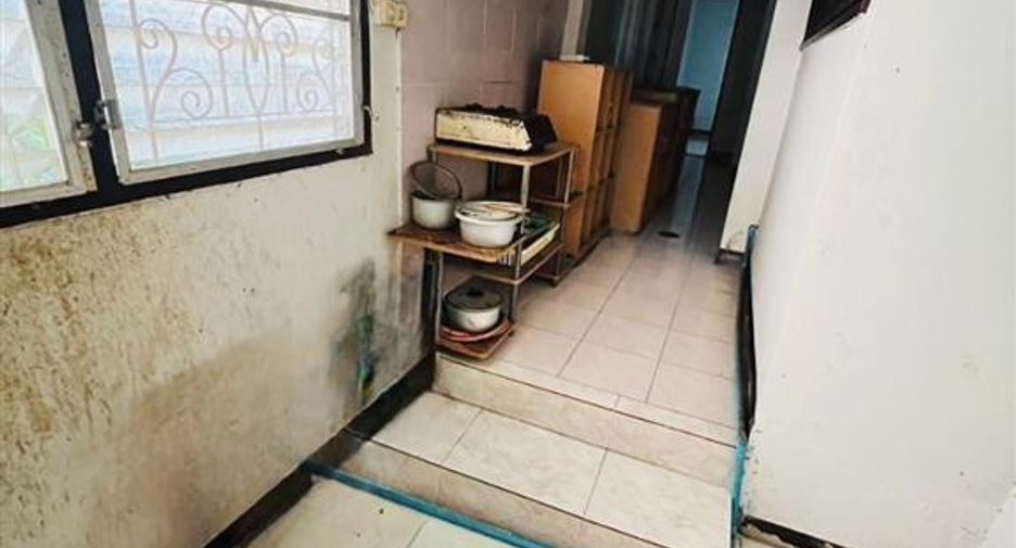 For sale 5 bed house in Pak Kret, Nonthaburi
