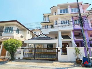For sale 4 bed house in Suan Luang, Bangkok