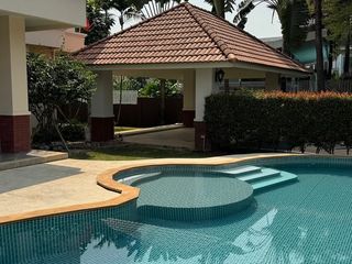 For rent 4 bedrooms villa in Hang Dong, Chiang Mai