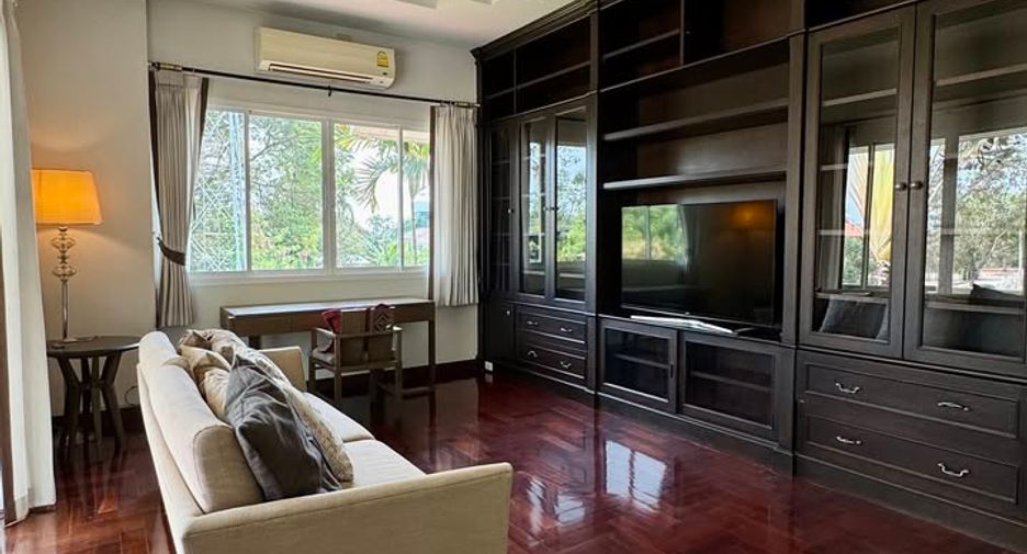 For rent 4 bedrooms villa in Hang Dong, Chiang Mai