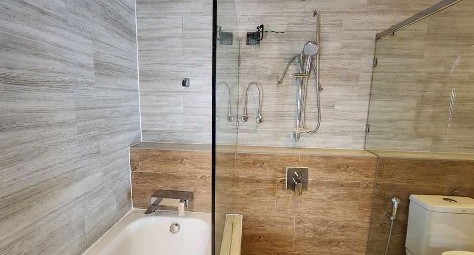 À louer 1 chambre appartement avec services à Khlong Toei, Bangkok
