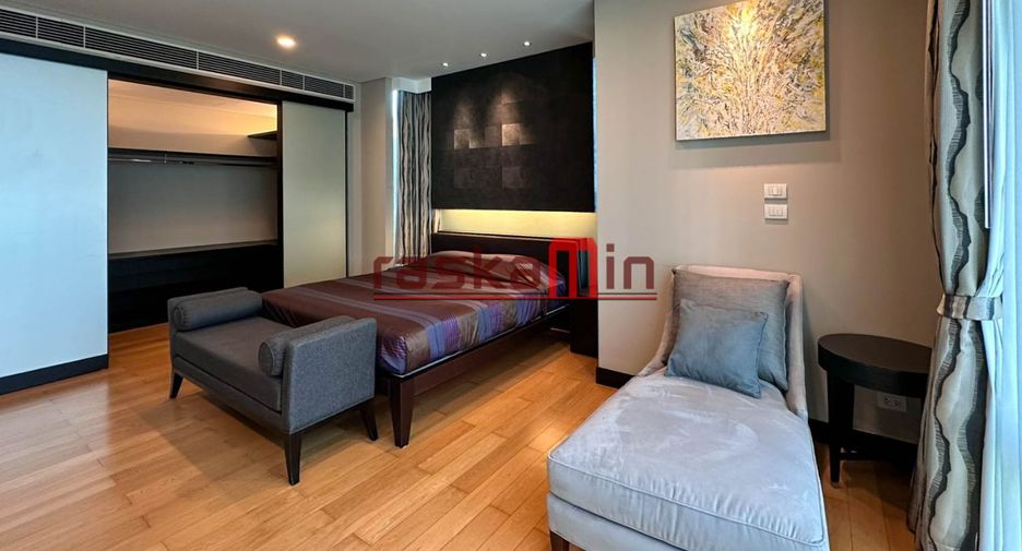 Wohnung zur Miete mit 3 Zimmer in Pathum Wan, Bangkok