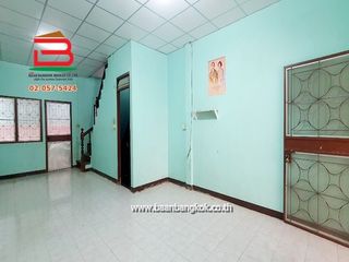 出租 和 出售 2 卧室 联排别墅 在 Don Mueang, 曼谷