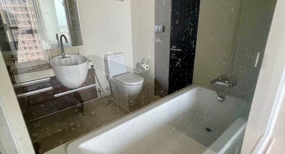 For sale 1 Beds condo in Khlong Toei, Bangkok