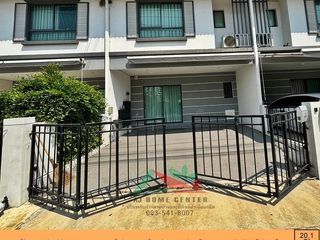 For sale 3 bed townhouse in Mueang Pathum Thani, Pathum Thani
