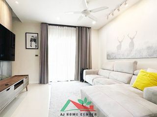 For sale 3 bed townhouse in Mueang Pathum Thani, Pathum Thani