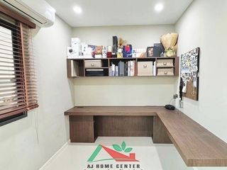 For sale 3 bed townhouse in Mueang Pathum Thani, Pathum Thani