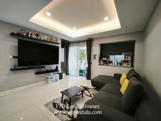 For sale 3 bed townhouse in Mueang Samut Prakan, Samut Prakan