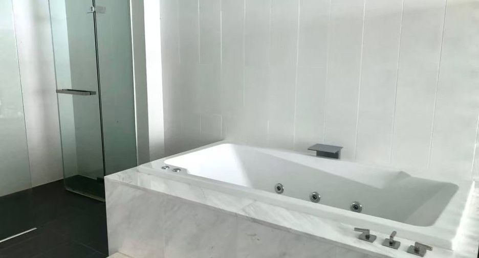 Condo en alquiler de 2 habitaciones en Bang Lamung, Chonburi