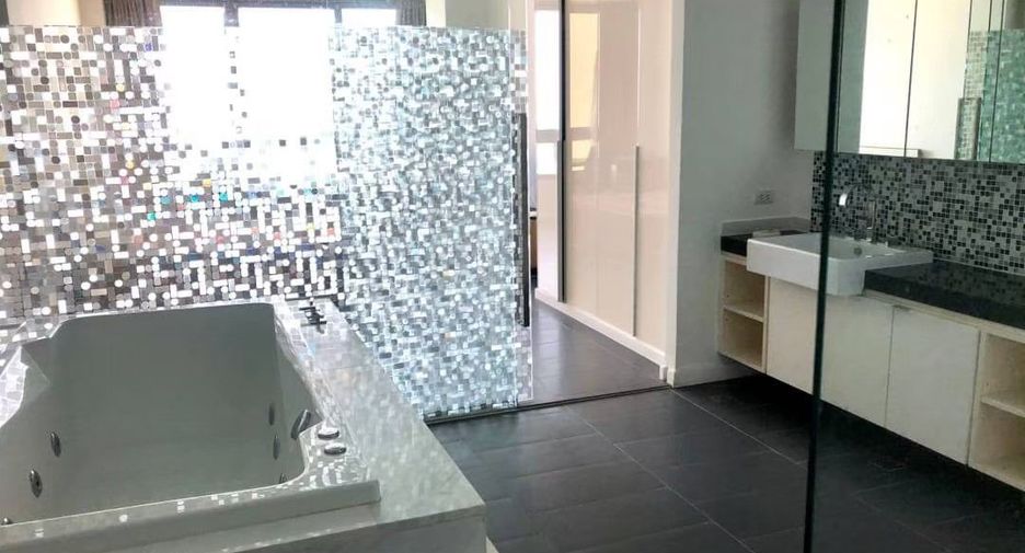 Condo en alquiler de 2 habitaciones en Bang Lamung, Chonburi