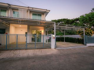For Rent 3 Bedroom Townhouse In Mueang Chiang Mai