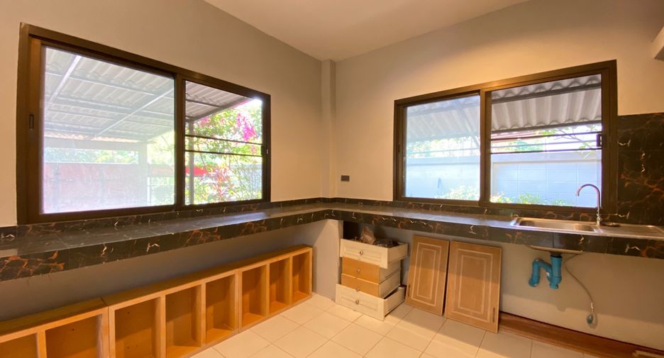 À louer et à vendre 5 chambres maison à Mae Rim, Chiang Mai