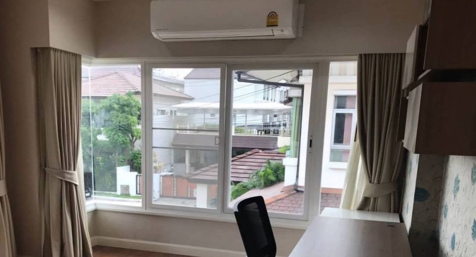 For rent 3 bedrooms house in Mueang Samut Prakan, Samut Prakan