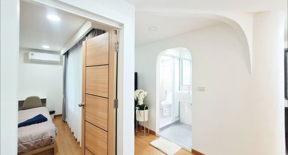 For rent 2 bedrooms condo in Mueang Chiang Mai, Chiang Mai