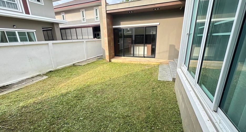 For sale 3 bedrooms house in San Kamphaeng, Chiang Mai