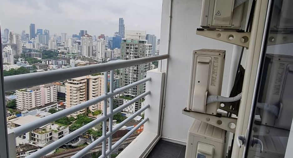 ขาย 2 ห้องนอน คอนโด ใน คลองเตย, กรุงเทพฯ