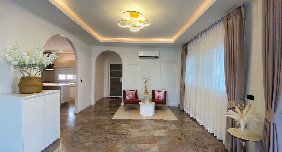 Casa en venta de 4 habitaciones en Hang Dong, Chiang Mai