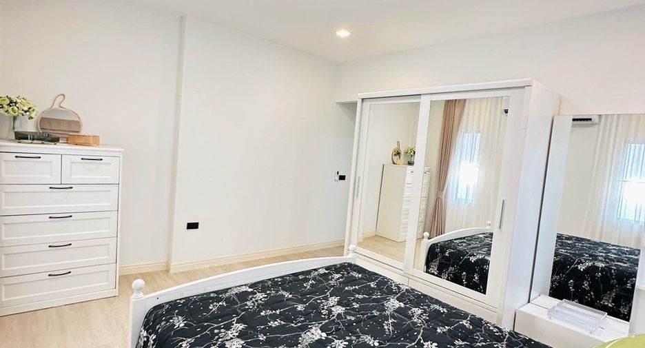 Casa en venta de 4 habitaciones en Hang Dong, Chiang Mai