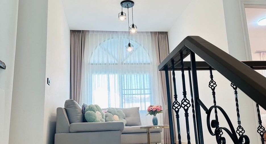 Casa en venta de 4 habitaciones en Hang Dong, Chiang Mai