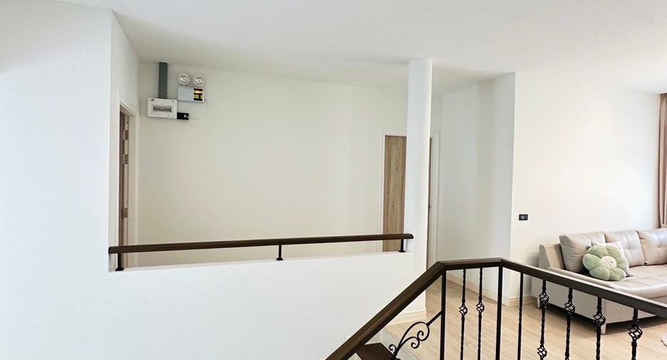 Casa en venta de 4 habitaciones en Hang Dong, Chiang Mai