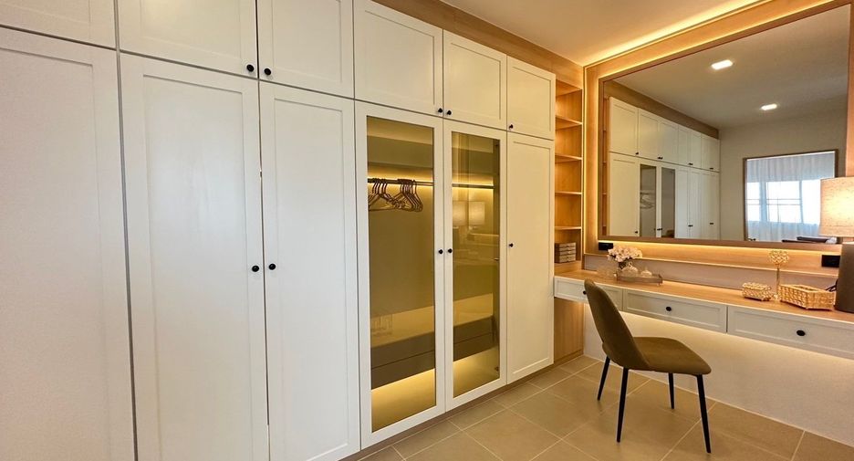 Casa en venta de 4 habitaciones en Hang Dong, Chiang Mai