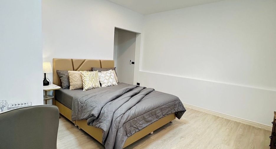 Casa en venta de 4 habitaciones en Hang Dong, Chiang Mai
