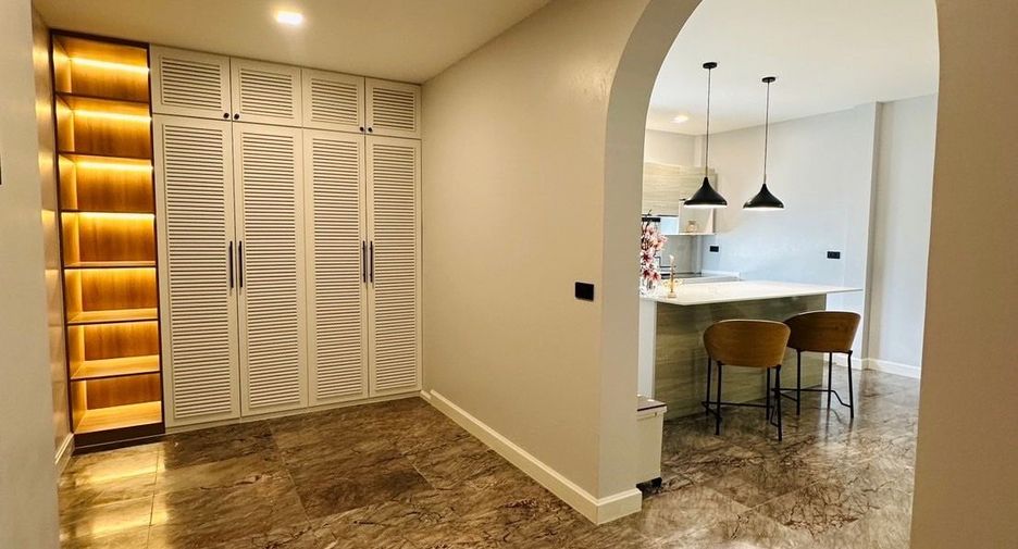 Casa en venta de 4 habitaciones en Hang Dong, Chiang Mai