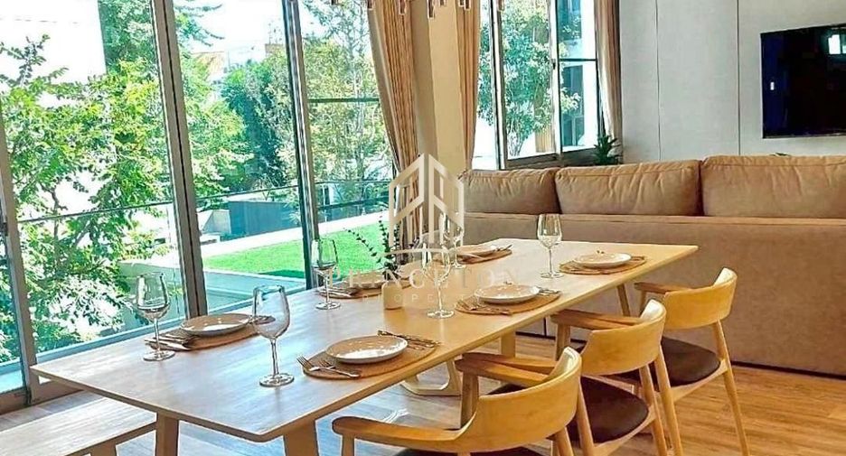 Haus zur Miete und zum Kauf mit 3 Zimmer in Saphan Sung, Bangkok