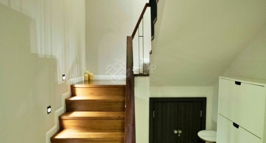Haus zum Kauf mit 4 Zimmer in Watthana, Bangkok