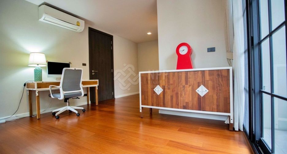 Haus zum Kauf mit 4 Zimmer in Watthana, Bangkok