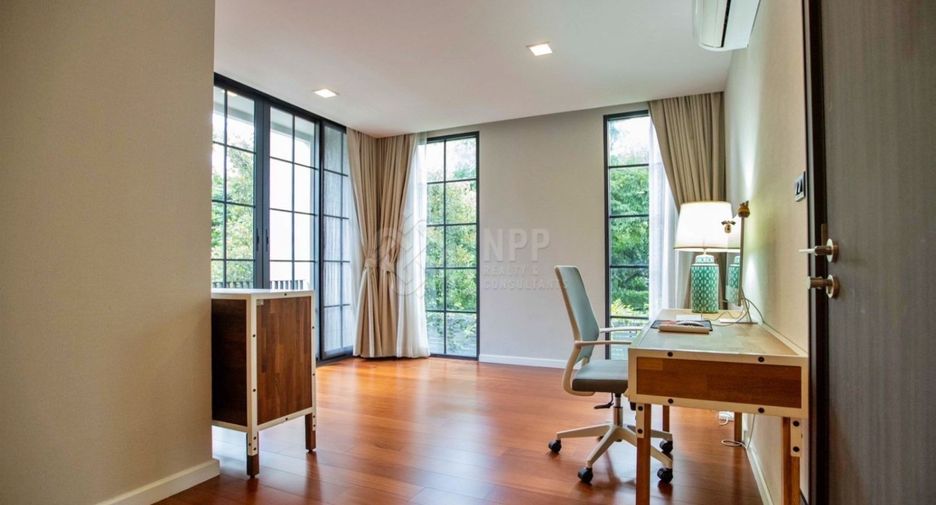 Haus zum Kauf mit 4 Zimmer in Watthana, Bangkok