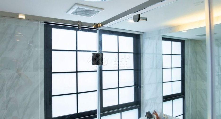 Haus zum Kauf mit 4 Zimmer in Watthana, Bangkok