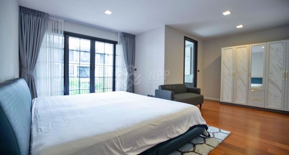 Haus zum Kauf mit 4 Zimmer in Watthana, Bangkok