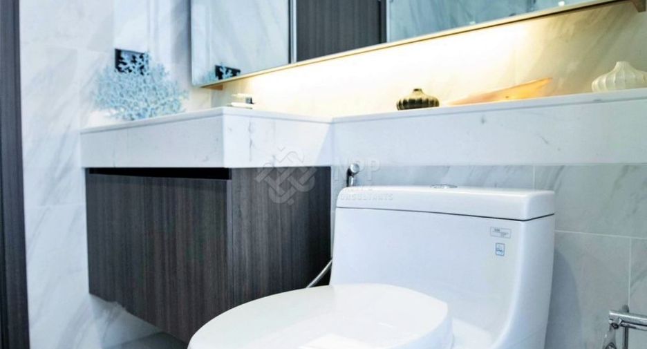 Haus zum Kauf mit 4 Zimmer in Watthana, Bangkok