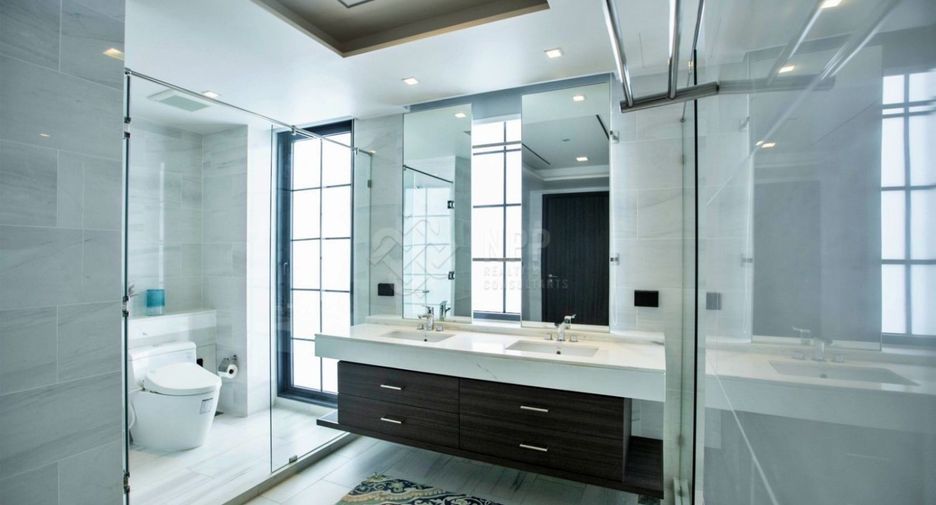 Haus zum Kauf mit 4 Zimmer in Watthana, Bangkok