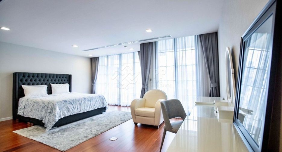 Haus zum Kauf mit 4 Zimmer in Watthana, Bangkok
