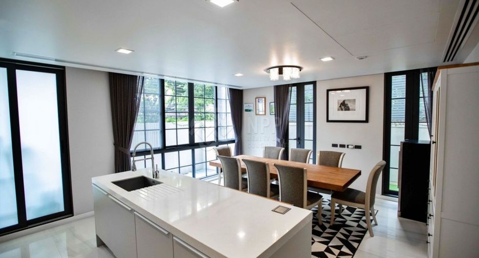 Haus zum Kauf mit 4 Zimmer in Watthana, Bangkok