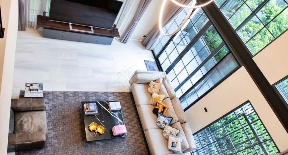Haus zum Kauf mit 4 Zimmer in Watthana, Bangkok