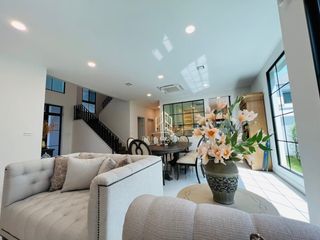 For rent 4 Beds house in Saphan Sung, Bangkok