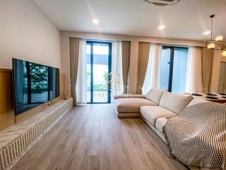 For rent and for sale 4 bedrooms house in Saphan Sung, Bangkok