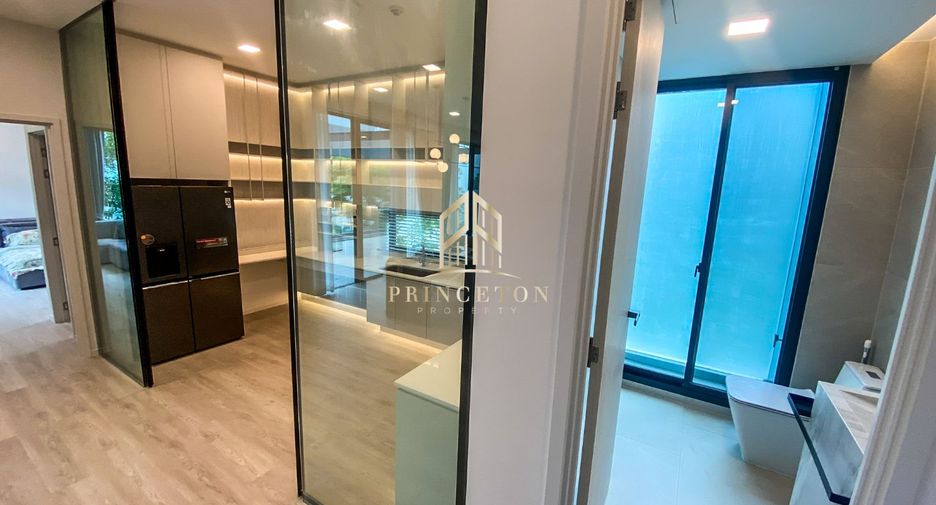 For rent and for sale 4 bedrooms house in Saphan Sung, Bangkok
