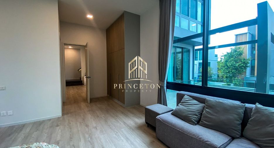 For rent and for sale 4 bedrooms house in Saphan Sung, Bangkok