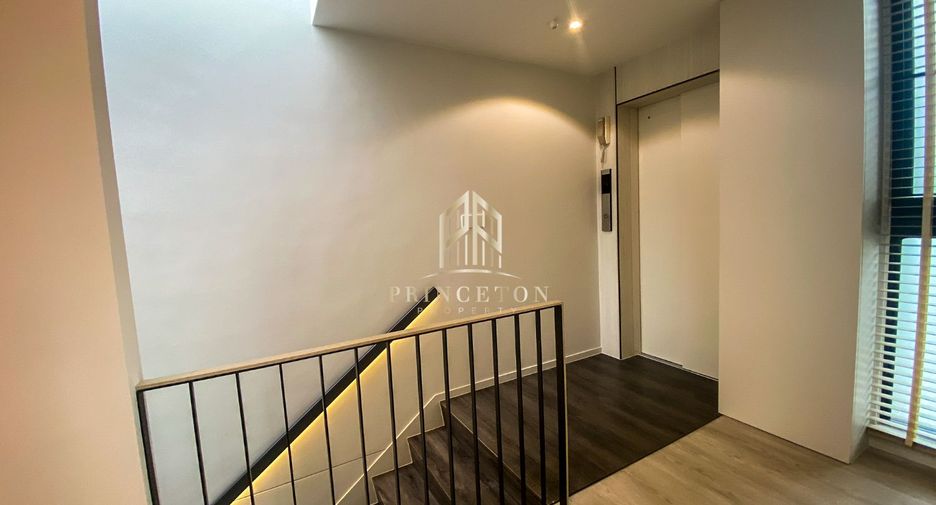 For rent and for sale 4 bedrooms house in Saphan Sung, Bangkok