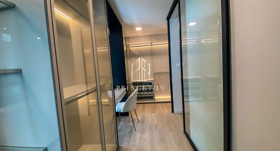 For rent and for sale 4 bedrooms house in Saphan Sung, Bangkok