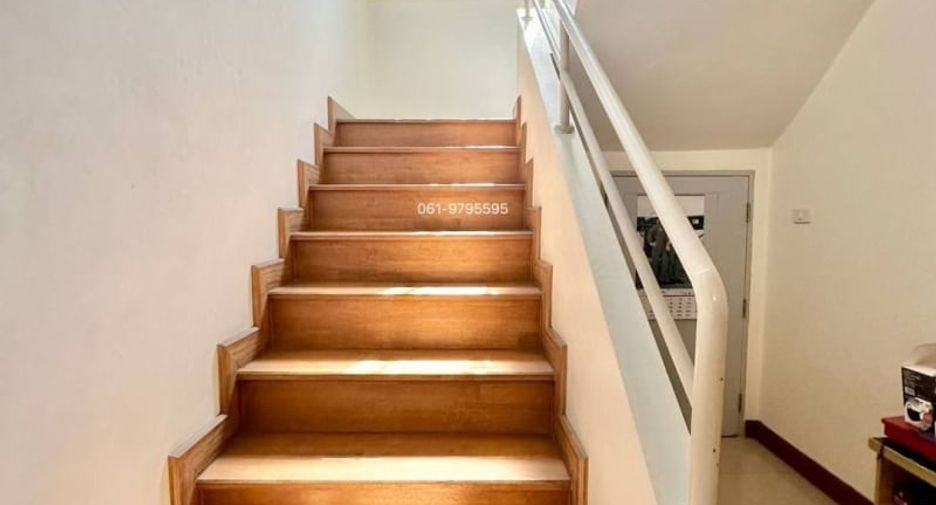 For sale 3 bedrooms house in Si Racha, Chonburi