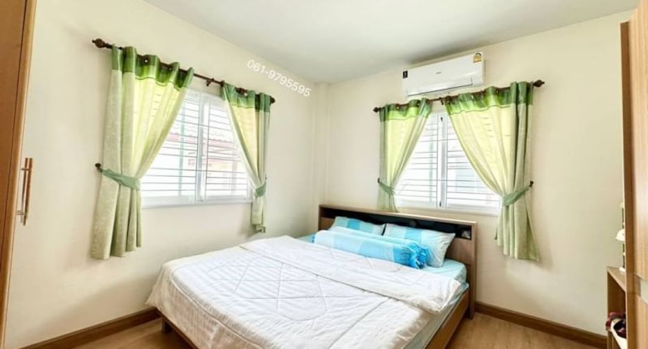 For sale 3 bedrooms house in Si Racha, Chonburi