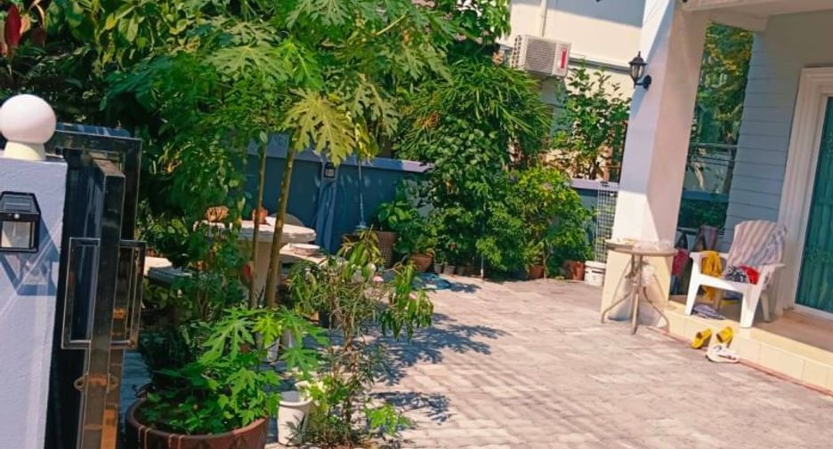 For sale 3 bedrooms house in Si Racha, Chonburi