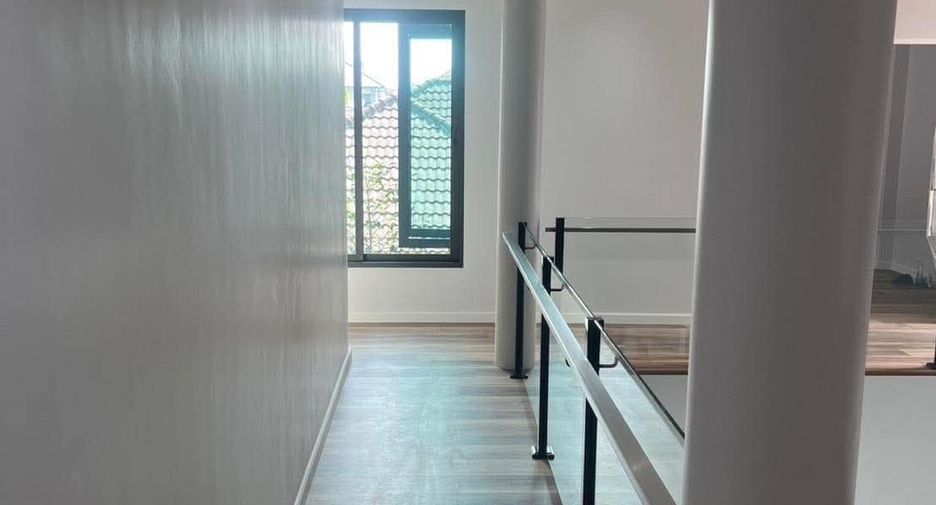出售 4 卧室 独立屋 在 Mueang Chiang Mai, Chiang Mai