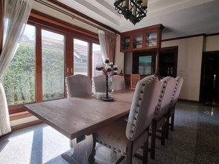 Casa en venta de 3 habitaciones en San Kamphaeng, Chiang Mai