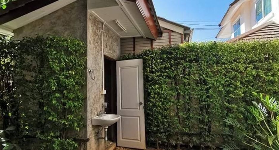 For sale 3 bedrooms house in San Kamphaeng, Chiang Mai
